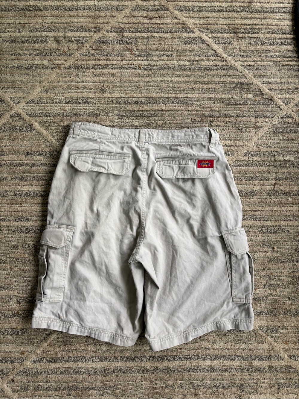 Dickies Men's Light Gray Cargo Shorts with Utility Pockets